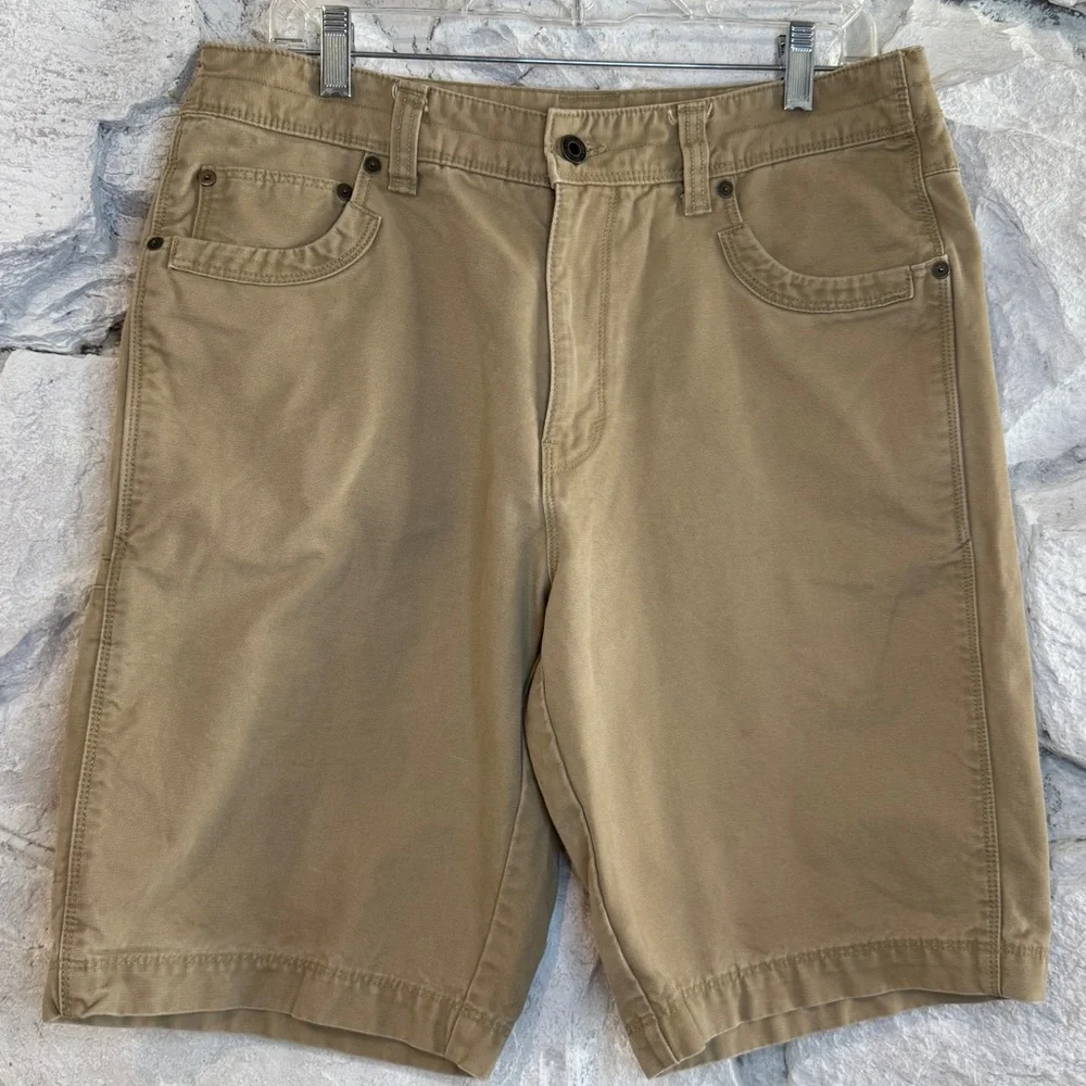 Eddie Bauer | Men's 100% Cotton Classic Khaki Cargo Shorts, Size 33 - Picture 1 of 16